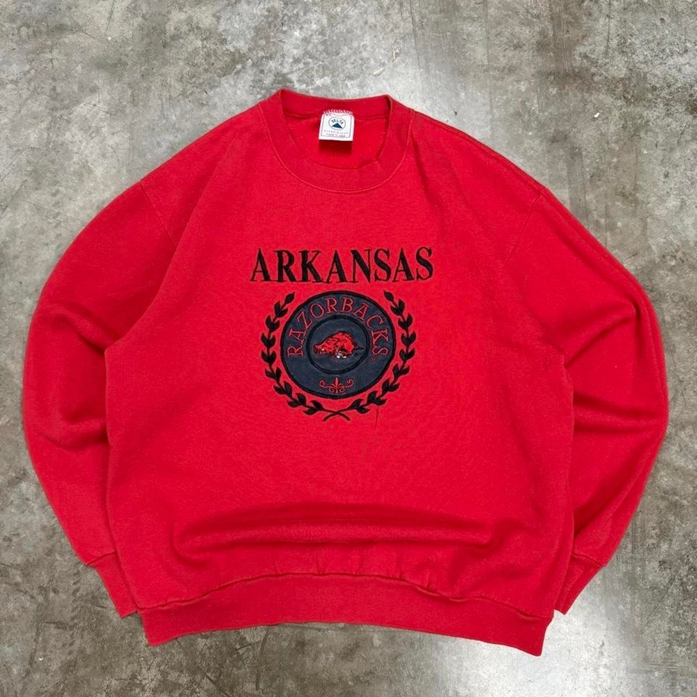 Vintage 90s Arkansas Razorbacks Embroidered Crewneck Sweatshirt Red Mens M